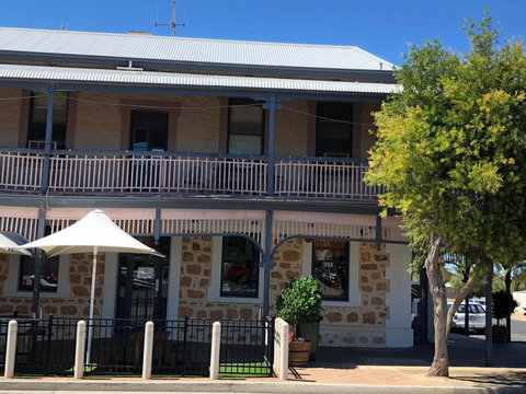 Cornwall Hotel - Darwin Holiday 1