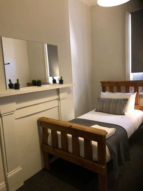 Cornwall Hotel - Darwin Holiday 15