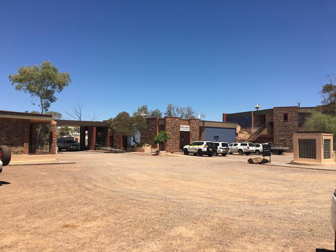 Desert Cave Hotel - Darwin Holiday 36