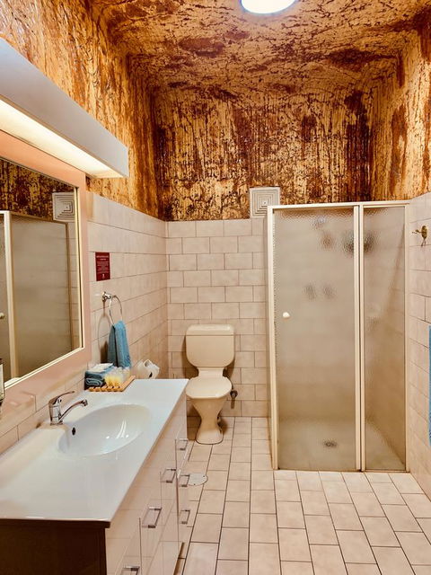 Desert Cave Hotel - Darwin Holiday 6