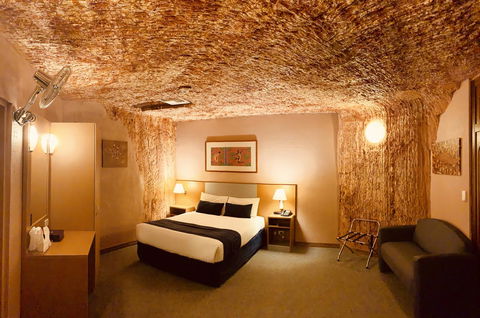 Desert Cave Hotel - Darwin Holiday 11