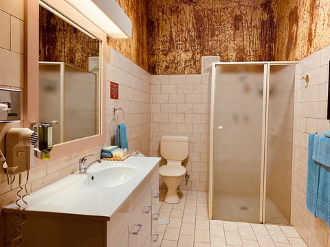 Desert Cave Hotel - Darwin Holiday 5