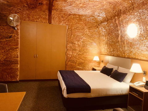 Desert Cave Hotel - Darwin Holiday 14