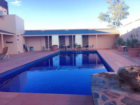 Desert Cave Hotel - Darwin Holiday 44