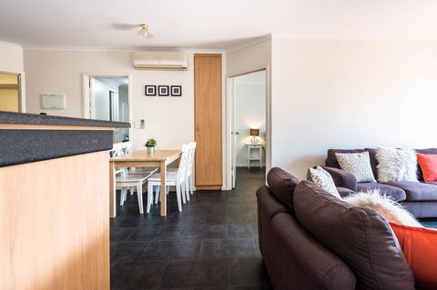 Executive 3 Bedroom Apartment + Internet + Parking - Darwin Holiday 19