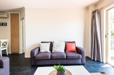 Executive 3 Bedroom Apartment + Internet + Parking - Darwin Holiday 20