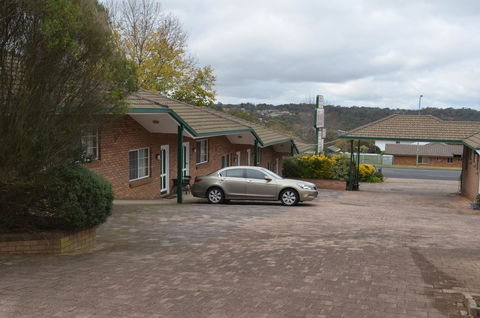 Deer Park Motor Inn Armidale - Darwin Holiday 21