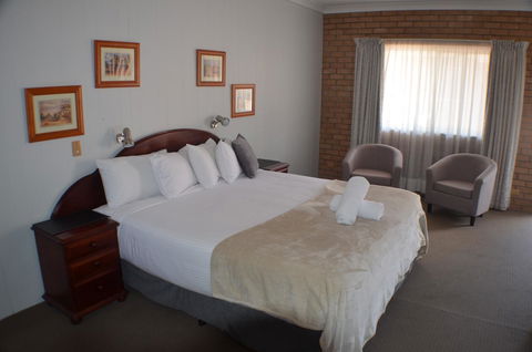 Deer Park Motor Inn Armidale - Darwin Holiday 5