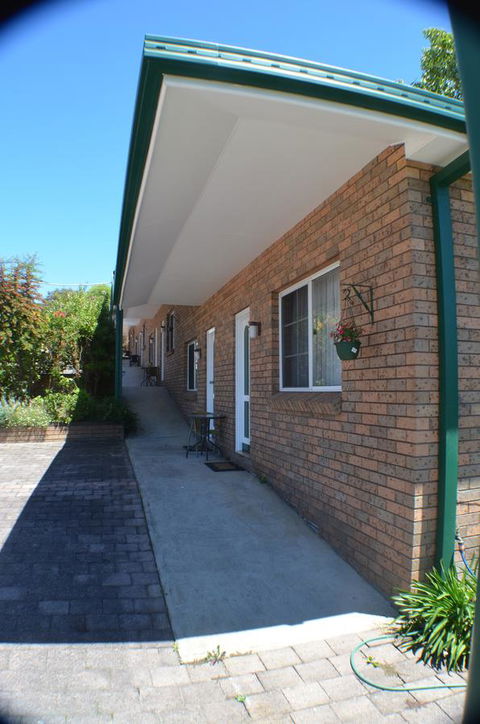 Deer Park Motor Inn Armidale - Darwin Holiday 25