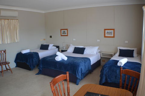 Deer Park Motor Inn Armidale - Darwin Holiday 6