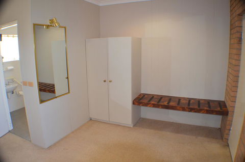 Deer Park Motor Inn Armidale - Darwin Holiday 35