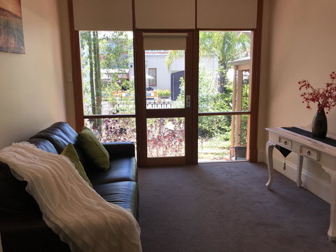 A Secret Garden - Darwin Holiday 9