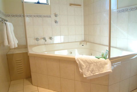 Victoria Hotel Strathalbyn - Darwin Holiday 5