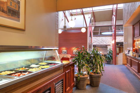 Victoria Hotel Strathalbyn - Darwin Holiday 4