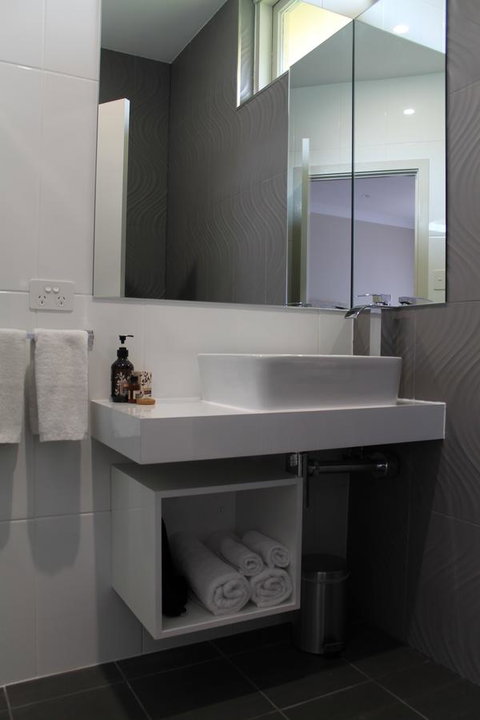 Robe Central Motel - Darwin Holiday 7