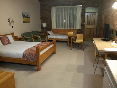 Coonawarra Place Motor Inn - Darwin Holiday 1