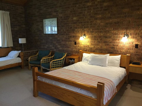 Coonawarra Place Motor Inn - Darwin Holiday 8