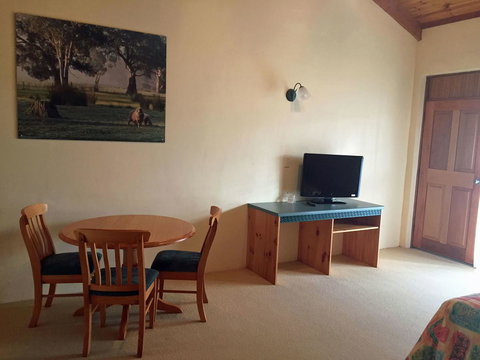 Coonawarra Place Motor Inn - Darwin Holiday 11