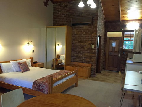 Coonawarra Place Motor Inn - Darwin Holiday 32