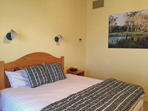 Coonawarra Place Motor Inn - Darwin Holiday 2