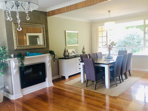 Stunning House With Beautiful Entertainment Area!! - Darwin Holiday 4