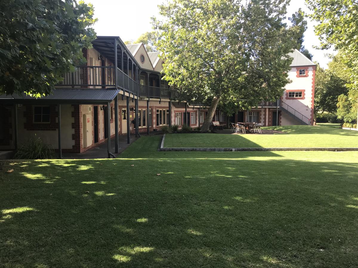 Old Reynella SA Darwin Holiday