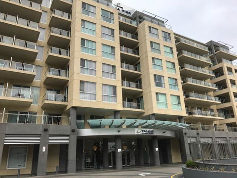 Glenelg Holiday Apartments-Pier - Darwin Holiday 0