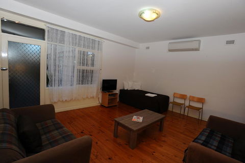 Glenelg Holiday Apartments-Ellis - Darwin Holiday 7
