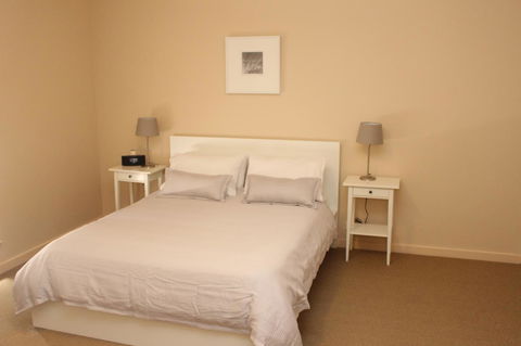 The Lighthouse - Beachfront Accommodation - Darwin Holiday 8