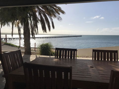 Beachside & Jetty View Apartment 6 - Captain\'s Apt - Darwin Holiday 0