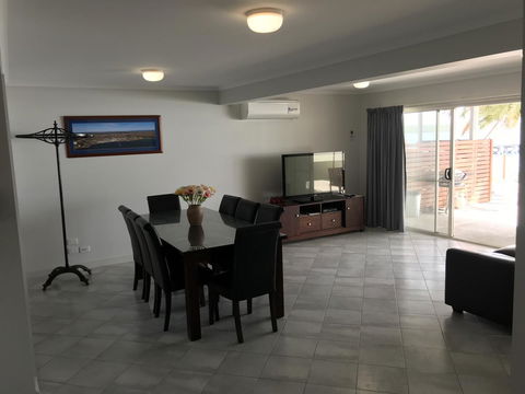 Beachside & Jetty View Apartment 6 - Captain\'s Apt - Darwin Holiday 27