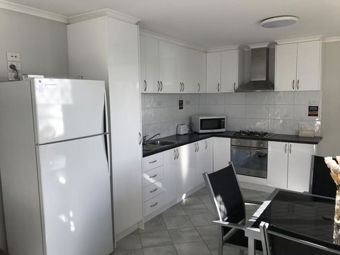Beachside & Jetty View Apartment 6 - Captain\'s Apt - Darwin Holiday 19