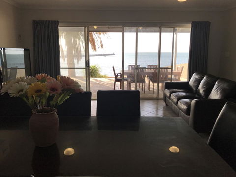 Beachside & Jetty View Apartment 6 - Captain\'s Apt - Darwin Holiday 31