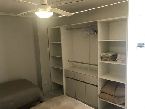 Beachside & Jetty View Apartment 6 - Captain\'s Apt - Darwin Holiday 3