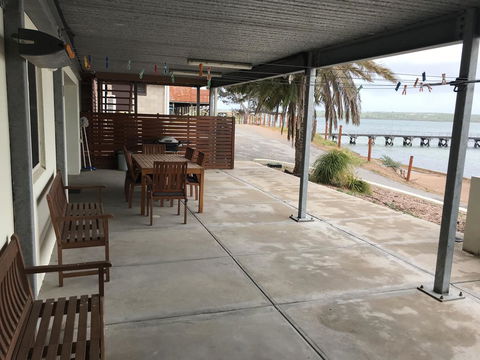 Beachside & Jetty View Apartment 6 - Captain\'s Apt - Darwin Holiday 37