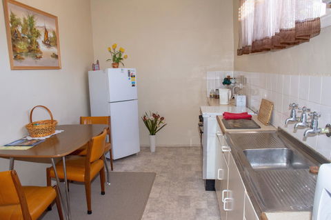 Kimba Units - Darwin Holiday 6