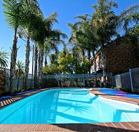 Cattlemans Country Motor Inn  Serviced Apartments - Darwin Holiday