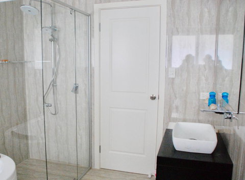 Back Valley Farmstay Bed And Breakfast - Darwin Holiday 6