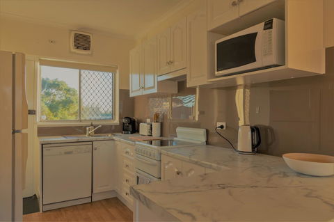 Henley Beach South, Amazing Views, Huge Private Balcony! - Darwin Holiday 12