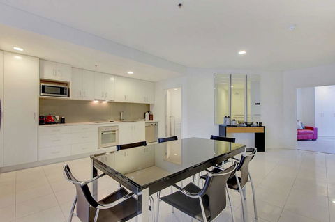 Executive Suite, Incredible Views Of City - Darwin Holiday 3