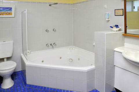 Aston Motel Yamba - Darwin Holiday 8