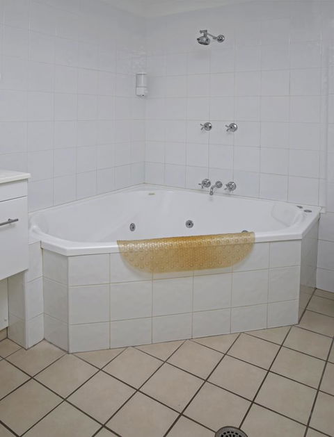 Aston Motel Yamba - Darwin Holiday 30