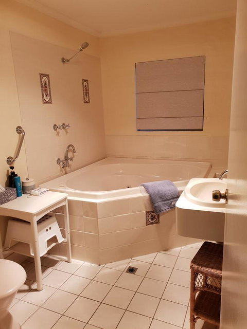 Donnybrook Cottages - Hutt River - Darwin Holiday 6