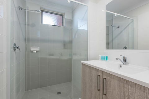 Jurien Bay Motel Apartments - Darwin Holiday 11