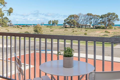 Jurien Bay Motel Apartments - Darwin Holiday 22