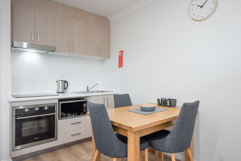 Jurien Bay Motel Apartments - Darwin Holiday 12