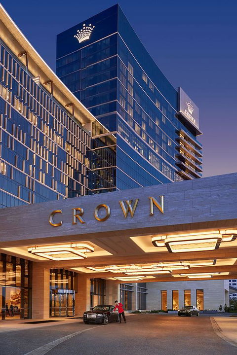 Crown Towers Perth - Darwin Holiday 8