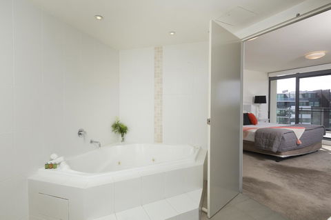 Sevan Apartments Forster - Darwin Holiday 12