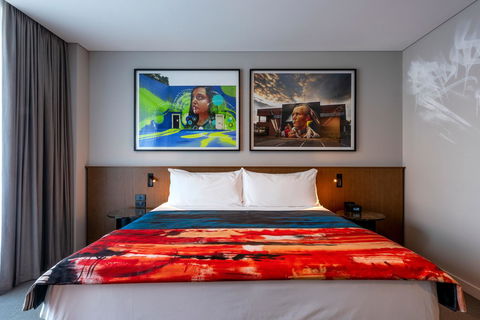 The Adnate Perth - Art Series - Darwin Holiday 15