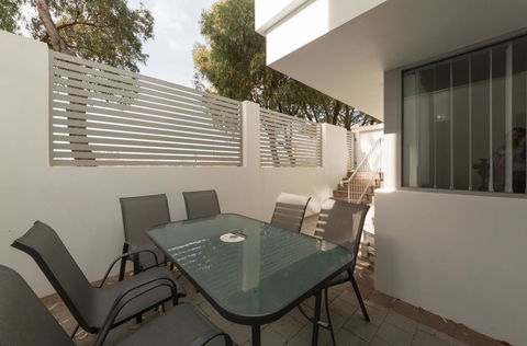 Yaran Suites - Darwin Holiday 21